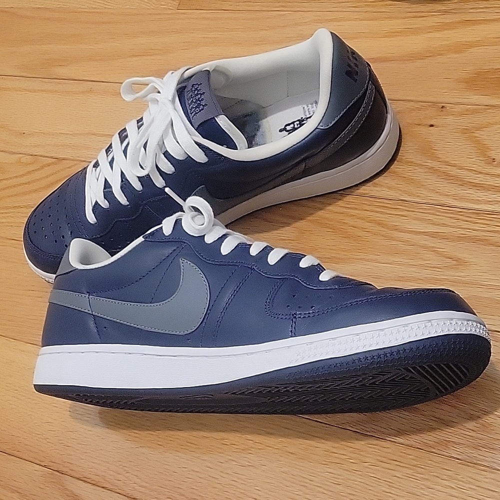 Nike Legend Low (Bfive)